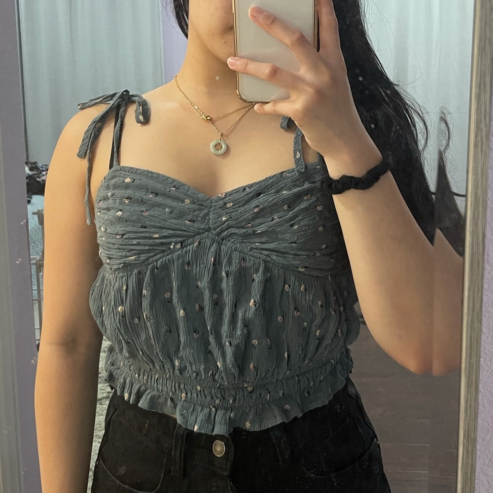 American Eagle Floral Crop Top